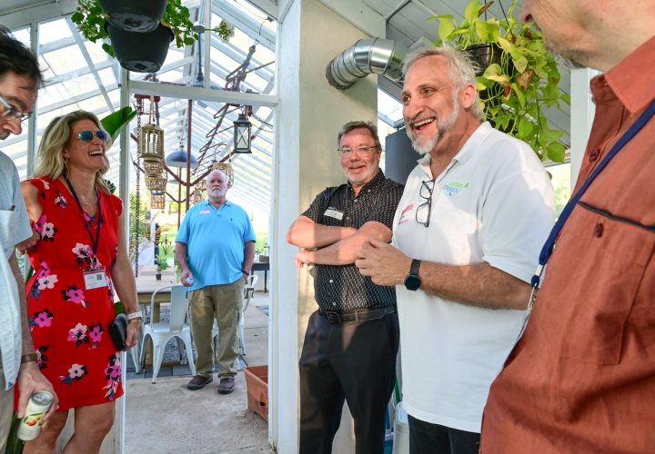 Smiling faces at the greenhouse. Pleasure to have such enthusiasm.